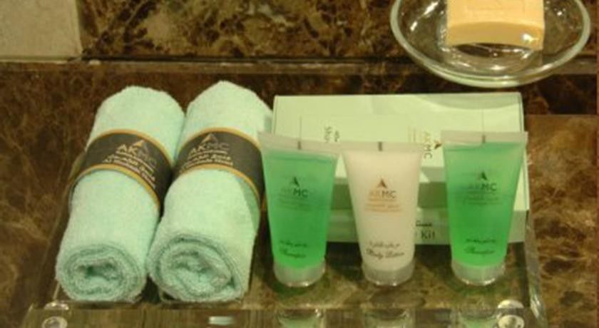 Hotel Al Shohada By Palm Rich Makkah Mekka Zewnętrze zdjęcie A set of toiletries