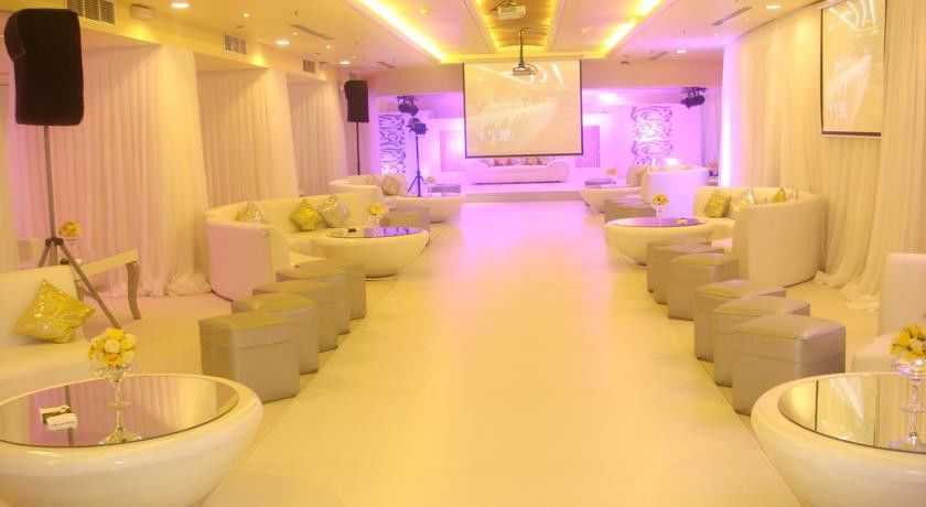 Hotel Al Shohada By Palm Rich Makkah Mekka Zewnętrze zdjęcie The interior of the club